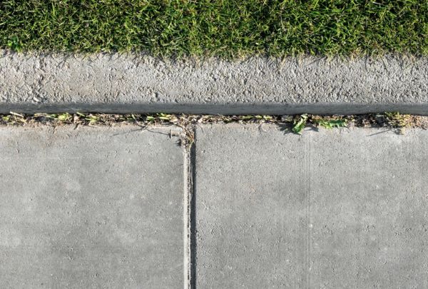 How to Get Rid of Weeds Between Pavers